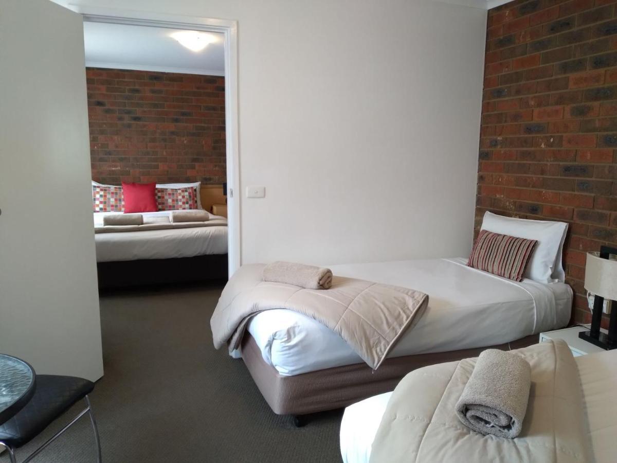Pevensey Motor Lodge Echuca Exteriör bild