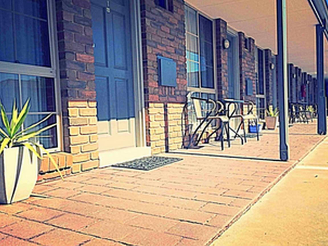 Pevensey Motor Lodge Echuca Exteriör bild