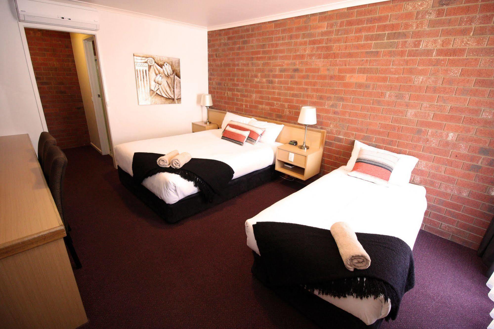 Pevensey Motor Lodge Echuca Exteriör bild