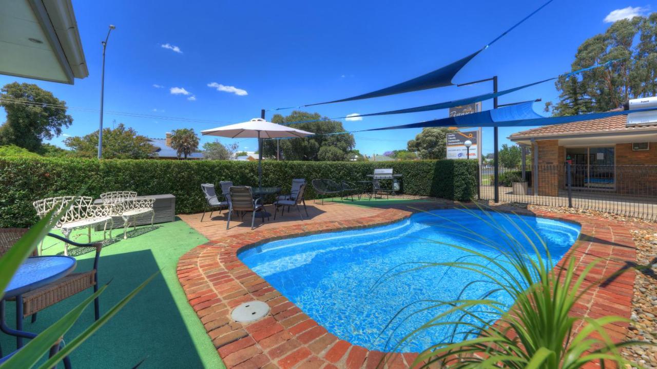 Pevensey Motor Lodge Echuca Exteriör bild